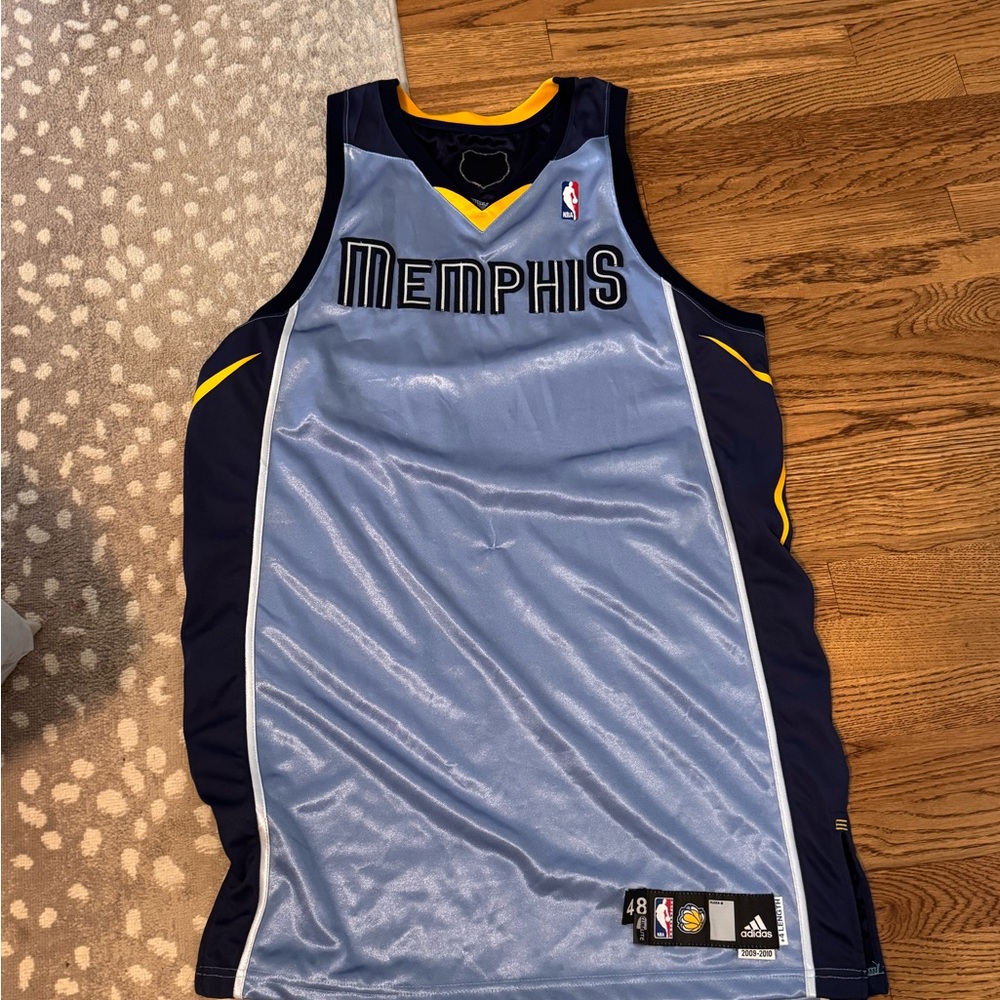 Memphis Grizzlies jersey